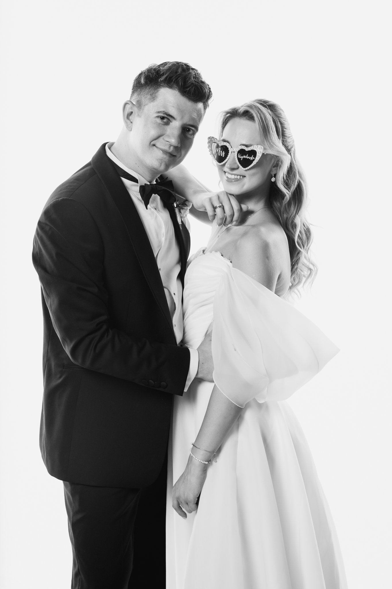 White studio portrety black&white na weselu