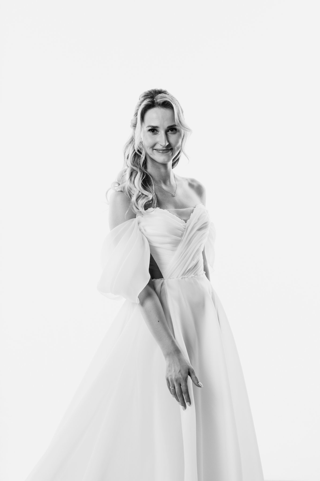 White studio portrety black&white na weselu