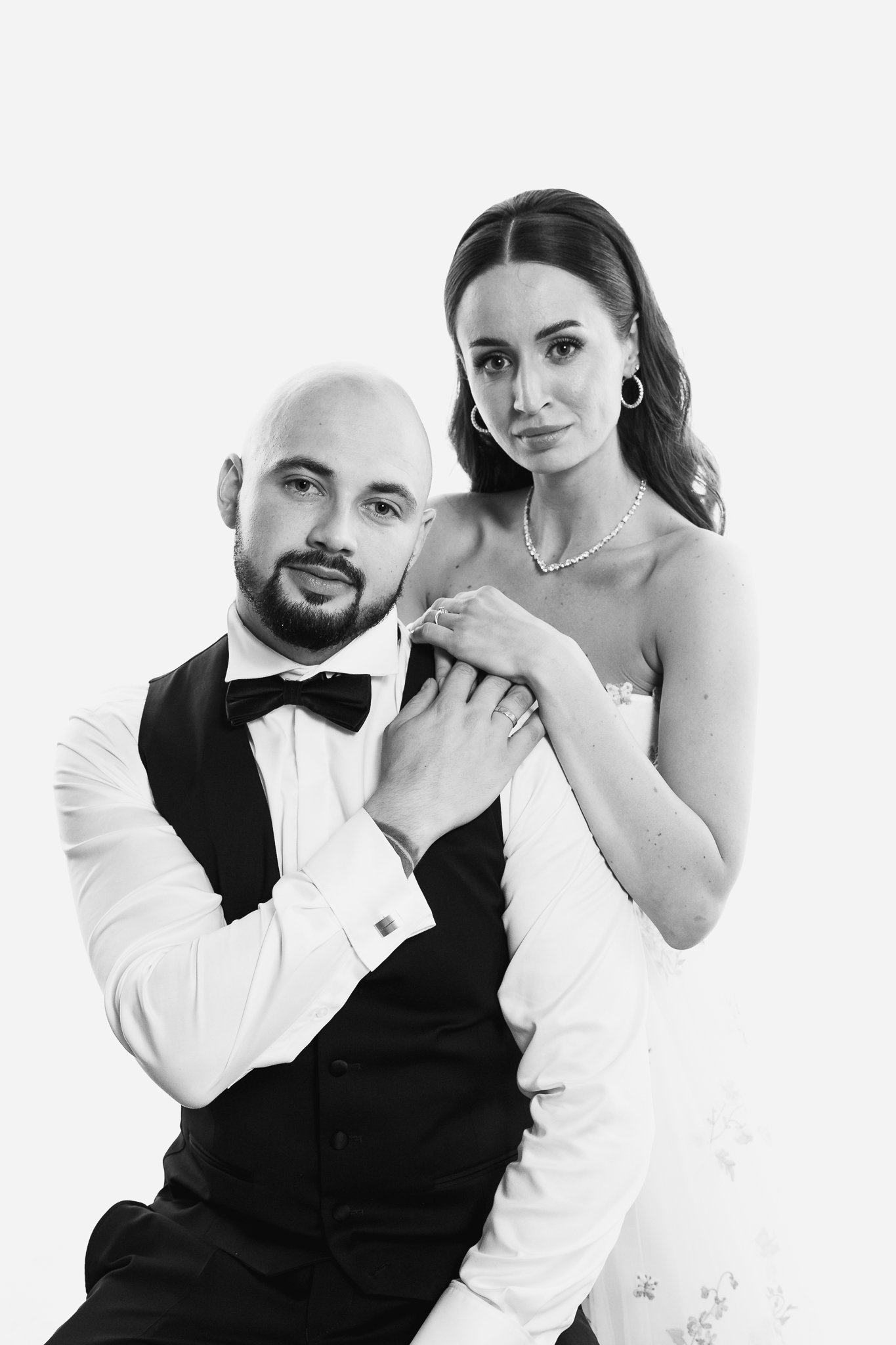 White studio portrety black&white na weselu